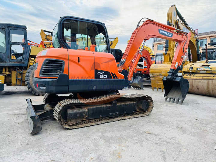 Used excavator doosan dx60 excavators earth-moving machinery doosan dx60 dx80 dx75 dx225 dh60 dh60-7for sale - Vikšrinis ekskavatorius: foto 4 Used excavator doosan dx60 excavators earth-moving machinery doosan dx60 dx80 dx75 dx225 dh60 dh60-7for sale - Vikšrinis ekskavatorius: foto 4
