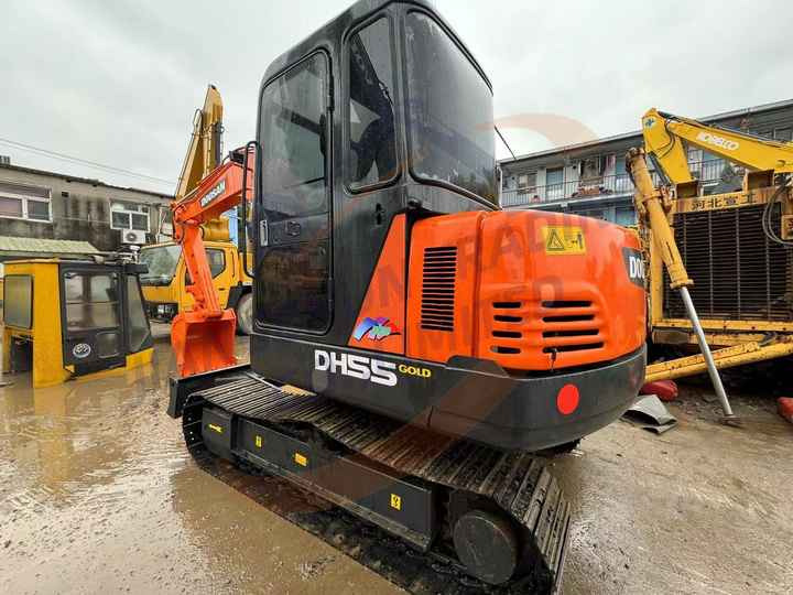 Used excavator doosan dx60 excavators earth-moving machinery doosan dx60 dx80 dx75 dx225 dh60 dh60-7for sale - Vikšrinis ekskavatorius: foto 4 Used excavator doosan dx60 excavators earth-moving machinery doosan dx60 dx80 dx75 dx225 dh60 dh60-7for sale - Vikšrinis ekskavatorius: foto 4