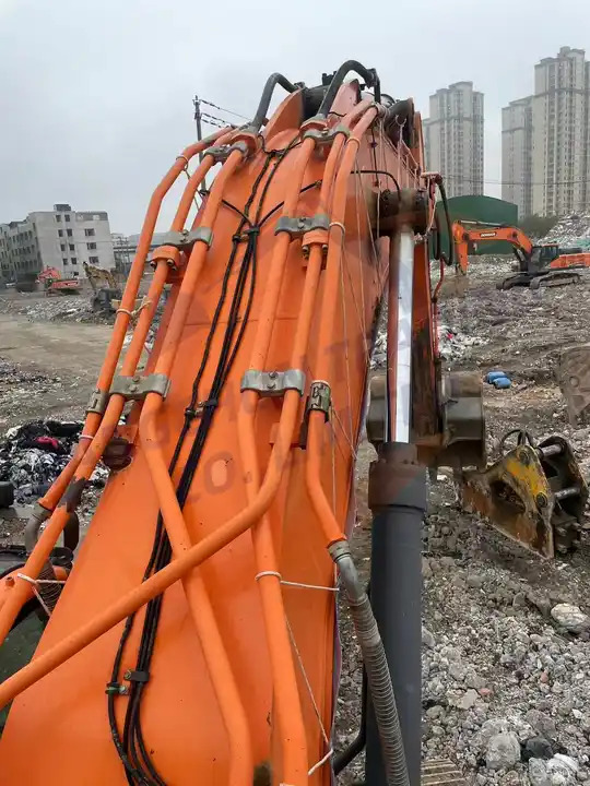 New arrival Used Doosan excavator DX520LC-9C in good condition for sale in good condition - Vikšrinis ekskavatorius: foto 3 New arrival Used Doosan excavator DX520LC-9C in good condition for sale in good condition - Vikšrinis ekskavatorius: foto 3