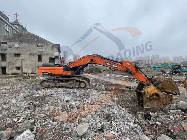 Perfect performance Used Doosan excavator DX520LC-9C in good condition for sale - Vikšrinis ekskavatorius: foto 5 Perfect performance Used Doosan excavator DX520LC-9C in good condition for sale - Vikšrinis ekskavatorius: foto 5