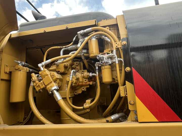 Perfect performance caterpillar Used 336D2L 336D2 336D Hydraulic Crawler Excavator Suitable For Construction - Vikšrinis ekskavatorius: foto 3 Perfect performance caterpillar Used 336D2L 336D2 336D Hydraulic Crawler Excavator Suitable For Construction - Vikšrinis ekskavatorius: foto 3