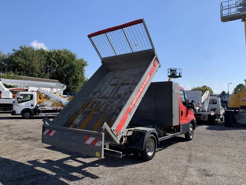 Iveco 35C12 - Tipper - Savivartis sunkvežimis: foto 1 Iveco 35C12 - Tipper - Savivartis sunkvežimis: foto 1