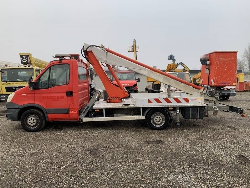 Iveco Daily Multitel 160 ALU DS - 16m - Autobokštelio: foto 5 Iveco Daily Multitel 160 ALU DS - 16m - Autobokštelio: foto 5