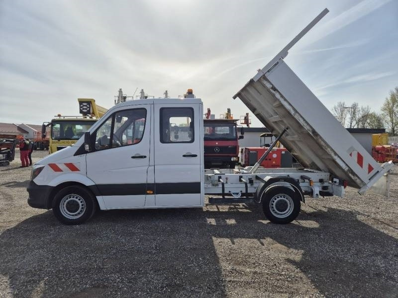 Mercedes-Benz Tipper - Savivartis sunkvežimis: foto 1 Mercedes-Benz Tipper - Savivartis sunkvežimis: foto 1