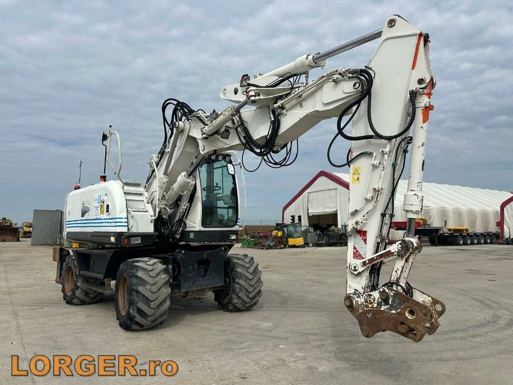 Hitachi ZX 140 W-3 - Ratinis ekskavatorius: foto 4 Hitachi ZX 140 W-3 - Ratinis ekskavatorius: foto 4