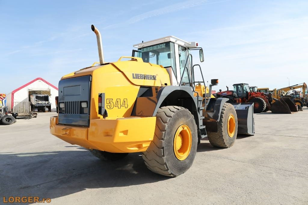Liebherr L 544 - Ratinis krautuvas: foto 2 Liebherr L 544 - Ratinis krautuvas: foto 2