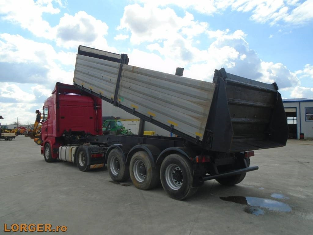 Schwarzmuller R420 - Furgonas priekaba: foto 1 Schwarzmuller R420 - Furgonas priekaba: foto 1