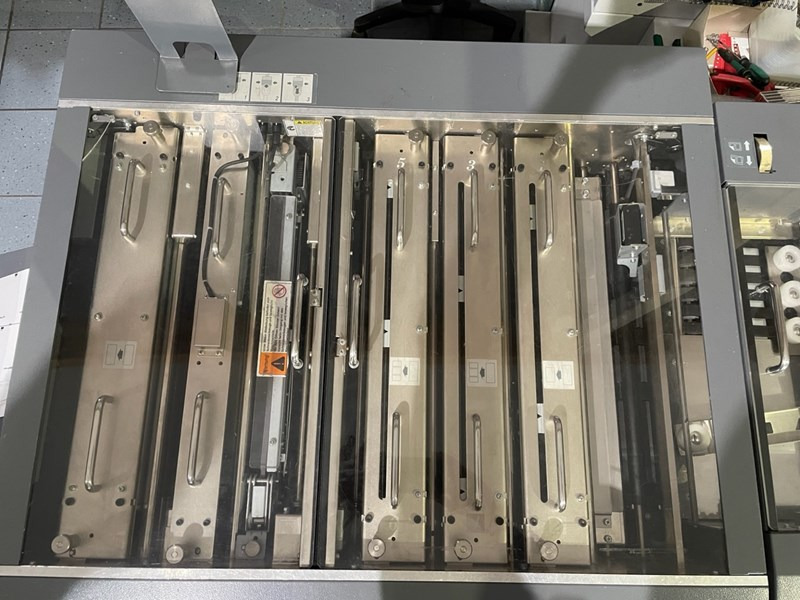 Duplo DocuCutter DC-645 | 2011 - Popieriaus pjaustymo mašina: foto 3 Duplo DocuCutter DC-645 | 2011 - Popieriaus pjaustymo mašina: foto 3