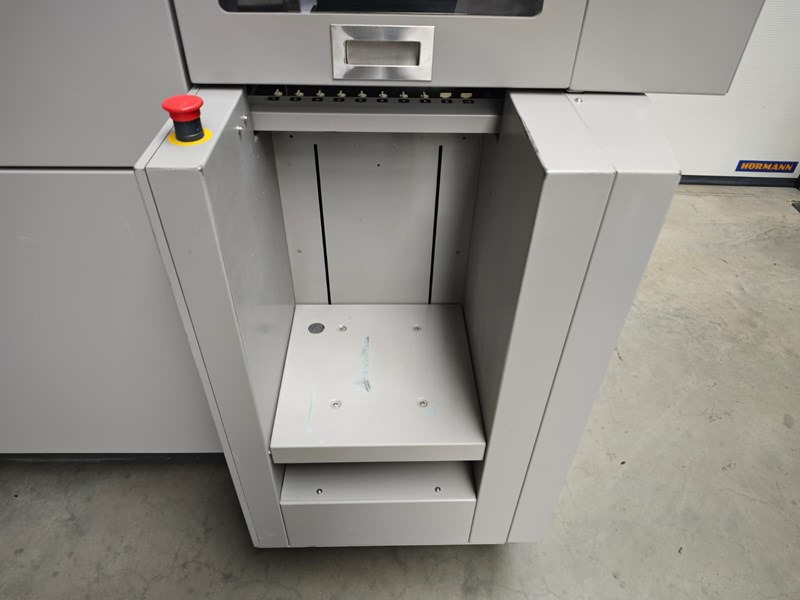 Horizon HT-30 | 2005 | 1.65 Mio - Popieriaus pjaustymo mašina: foto 2 Horizon HT-30 | 2005 | 1.65 Mio - Popieriaus pjaustymo mašina: foto 2