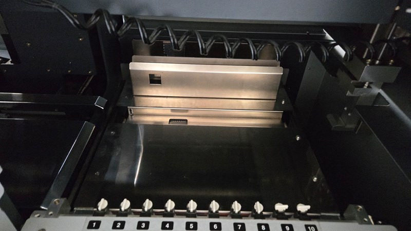 Horizon HT-30 C | 2012 | 4,7 Mio - Popieriaus pjaustymo mašina: foto 3 Horizon HT-30 C | 2012 | 4,7 Mio - Popieriaus pjaustymo mašina: foto 3