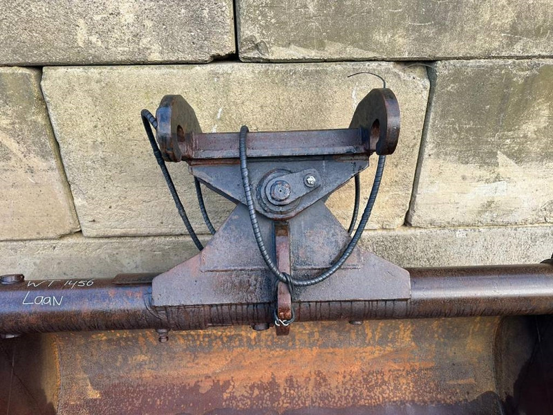 Eurosteel 200cm wide Tiltbucket / kantelbak / Schwenklöffel - Kaušas - Statybinė technika: foto 5 Eurosteel 200cm wide Tiltbucket / kantelbak / Schwenklöffel - Kaušas - Statybinė technika: foto 5