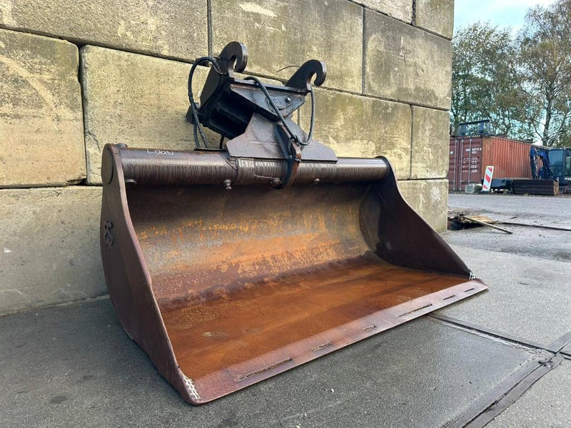 Eurosteel 200cm wide Tiltbucket / kantelbak / Schwenklöffel - Kaušas - Statybinė technika: foto 3 Eurosteel 200cm wide Tiltbucket / kantelbak / Schwenklöffel - Kaušas - Statybinė technika: foto 3