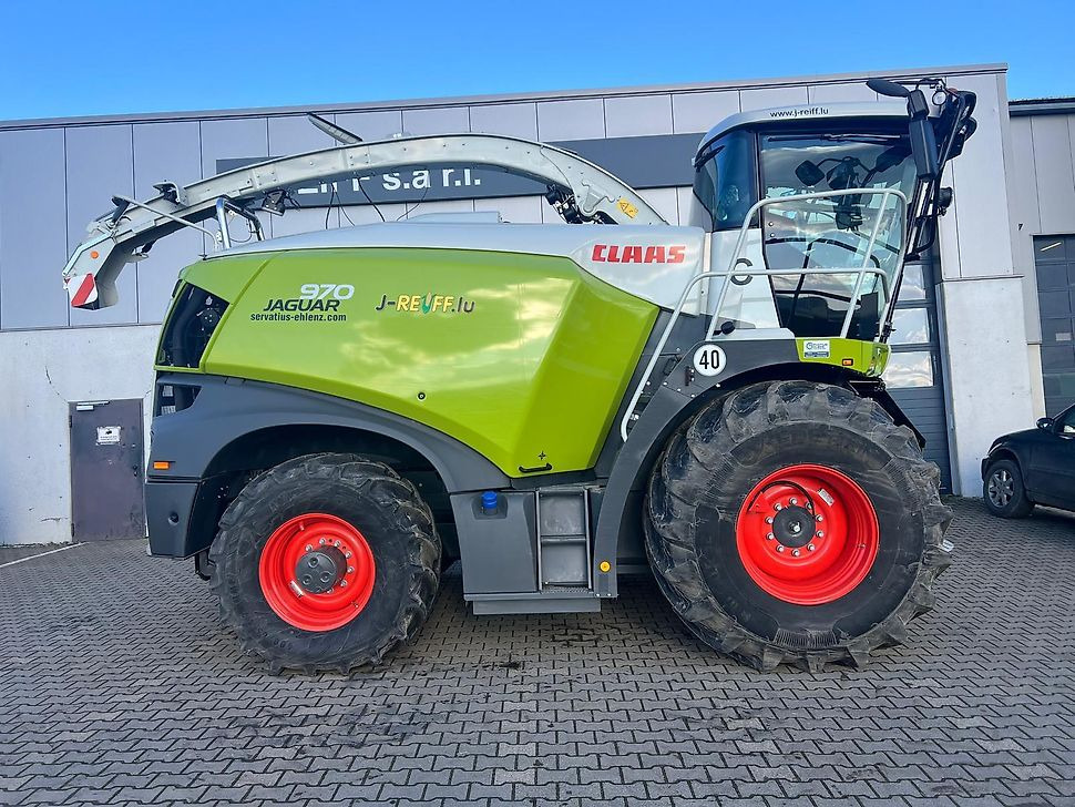 J.Reiff Sarl
Herr Stefan Neukirch - 77 Z.I in den - Pašarų kombainas: foto 5 J.Reiff Sarl
Herr Stefan Neukirch - 77 Z.I in den - Pašarų kombainas: foto 5