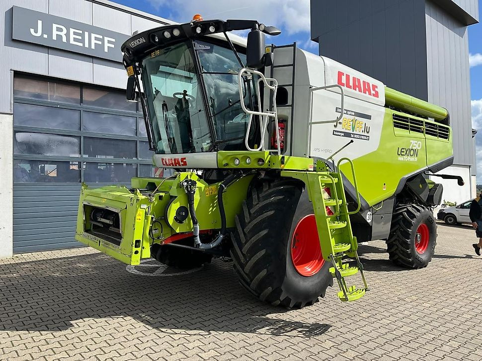 J.Reiff Sarl
Herr Stefan Neukirch - 77 Z.I in den - Derliaus nuėmimo kombainas: foto 2 J.Reiff Sarl
Herr Stefan Neukirch - 77 Z.I in den - Derliaus nuėmimo kombainas: foto 2