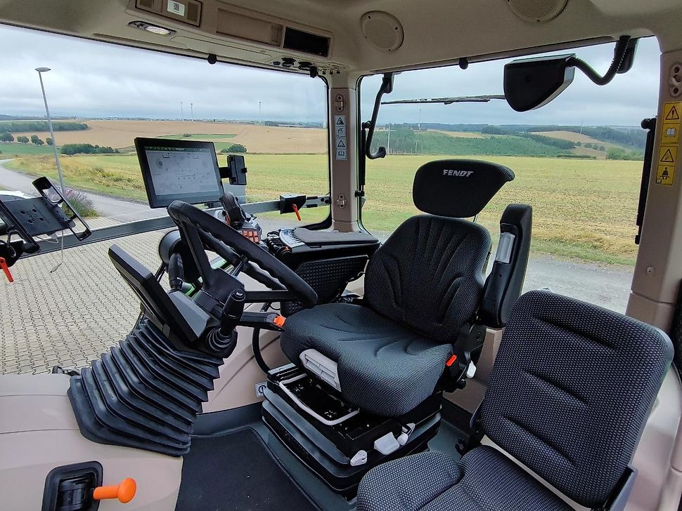 J.Reiff Sarl
Herr Stefan Neukirch - 77 Z.I in den - Traktorius: foto 5 J.Reiff Sarl
Herr Stefan Neukirch - 77 Z.I in den - Traktorius: foto 5