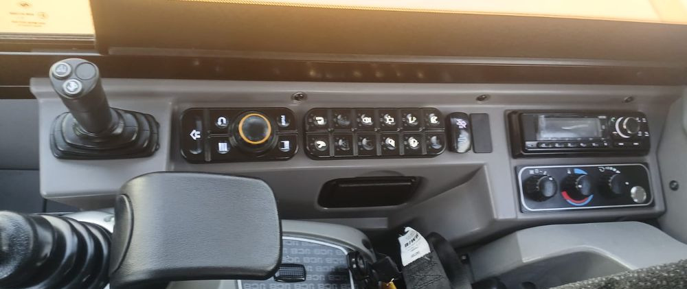 JCB 100C-2 - Vikšrinis ekskavatorius: foto 4 JCB 100C-2 - Vikšrinis ekskavatorius: foto 4