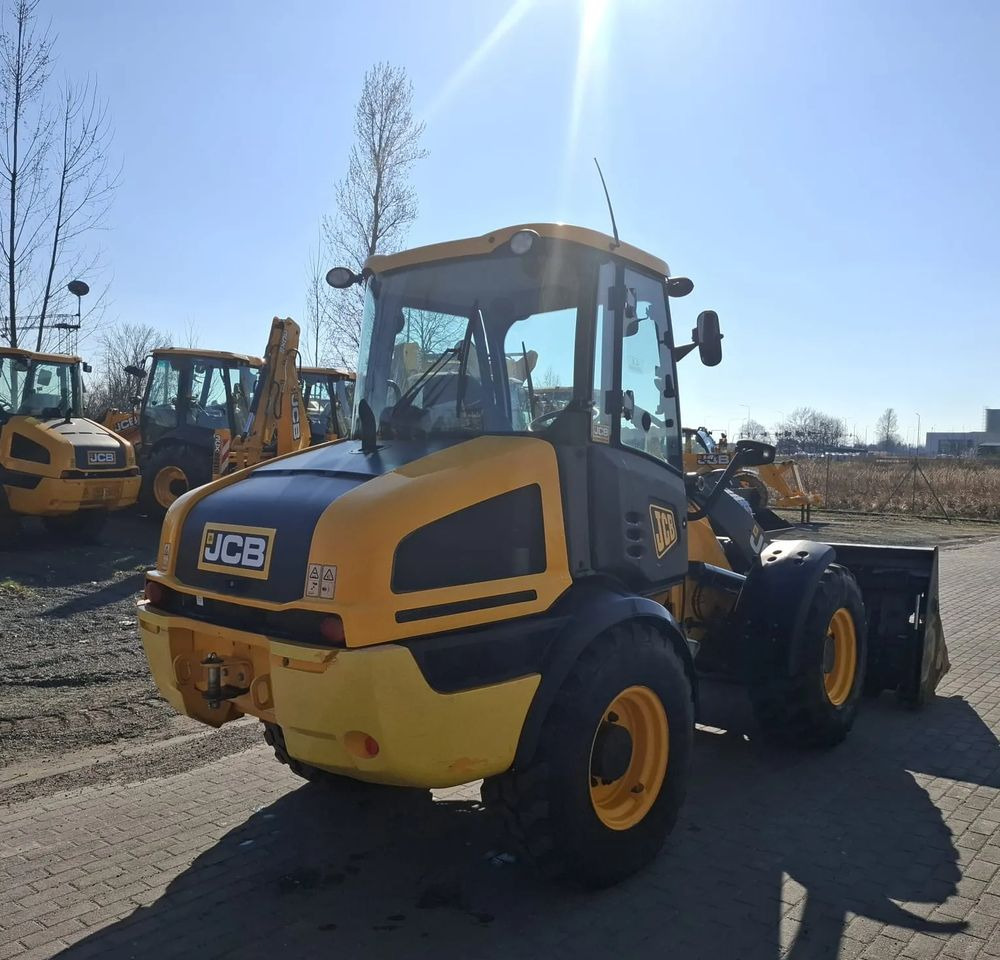 JCB 409 - Ratinis ekskavatorius: foto 5 JCB 409 - Ratinis ekskavatorius: foto 5