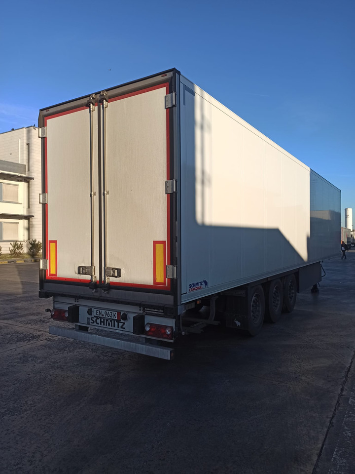 SCHMITZ CARGOBULL ThermoKing SKO 24/L - 13.4 FP COOL V7 FP 60 SMART - Refrižeratorius puspriekabė: foto 4 SCHMITZ CARGOBULL ThermoKing SKO 24/L - 13.4 FP COOL V7 FP 60 SMART - Refrižeratorius puspriekabė: foto 4