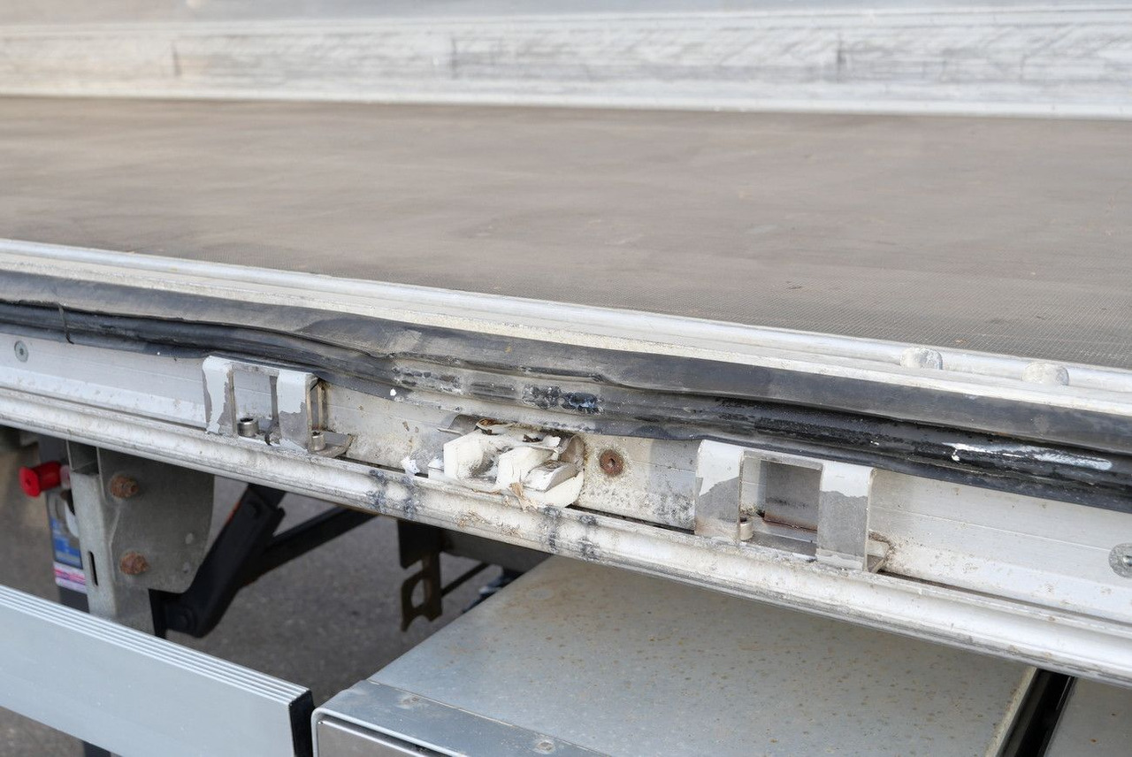 Furgonas puspriekabė EKERI FALTWANDKOFFER CITY 11m TRIDEC LBW 2000 kg: foto 27 Furgonas puspriekabė EKERI FALTWANDKOFFER CITY 11m TRIDEC LBW 2000 kg: foto 27