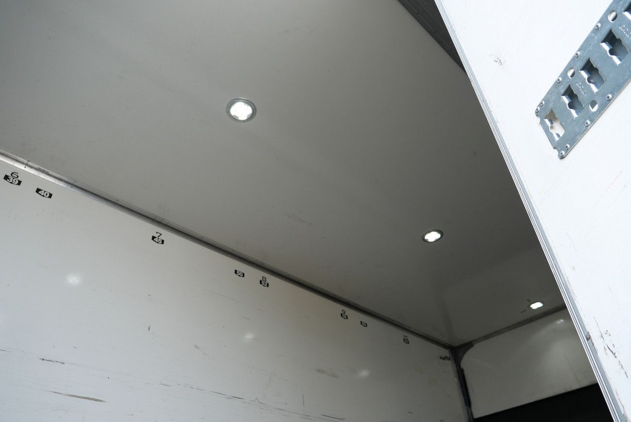 Furgonas puspriekabė EKERI FALTWANDKOFFER CITY 11m TRIDEC LBW 2000 kg: foto 17 Furgonas puspriekabė EKERI FALTWANDKOFFER CITY 11m TRIDEC LBW 2000 kg: foto 17