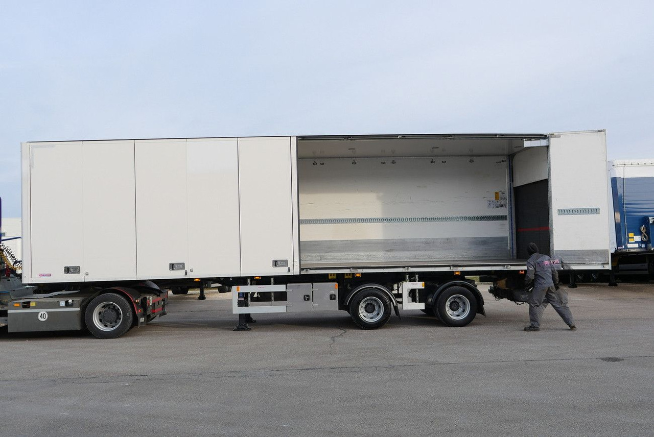 Furgonas puspriekabė EKERI FALTWANDKOFFER CITY 11m TRIDEC LBW 2000 kg: foto 23 Furgonas puspriekabė EKERI FALTWANDKOFFER CITY 11m TRIDEC LBW 2000 kg: foto 23