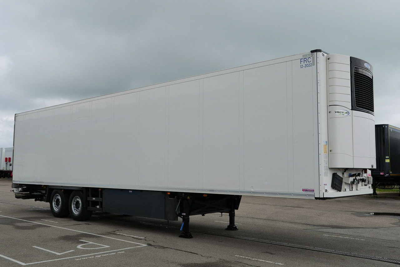 Schmitz Cargobull SKO 18 /BI TEMP / LBW BÄR / FP45 /VECTOR 1950 MT - Furgonas puspriekabė: foto 3 Schmitz Cargobull SKO 18 /BI TEMP / LBW BÄR / FP45 /VECTOR 1950 MT - Furgonas puspriekabė: foto 3