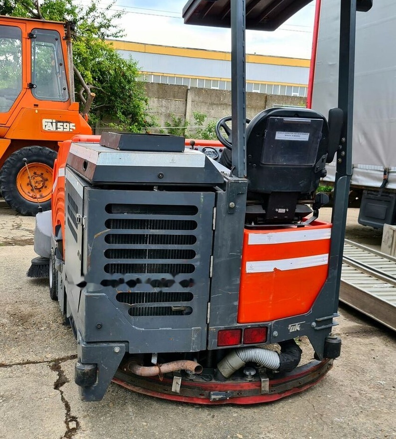 Hako HAKOMA 1800 - Grindų šlavimo mašina: foto 3 Hako HAKOMA 1800 - Grindų šlavimo mašina: foto 3