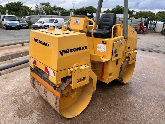 JCB VIBROMAX W255 2 BILLES - Asfalto volus: foto 3 JCB VIBROMAX W255 2 BILLES - Asfalto volus: foto 3