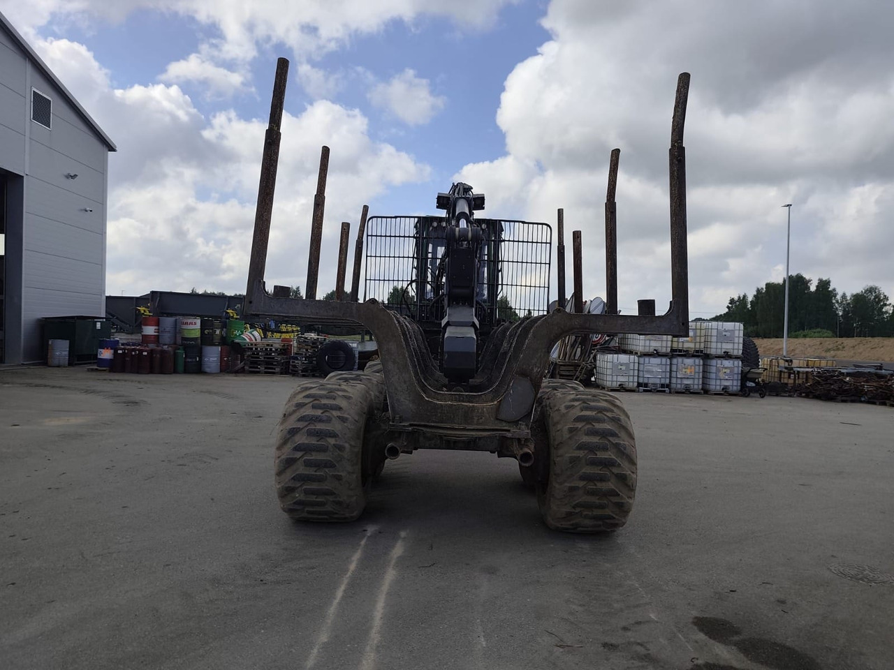 JOHN DEERE 910G - Forvarderis: foto 4 JOHN DEERE 910G - Forvarderis: foto 4