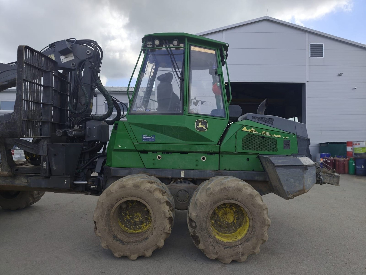 JOHN DEERE 910G - Forvarderis: foto 5 JOHN DEERE 910G - Forvarderis: foto 5