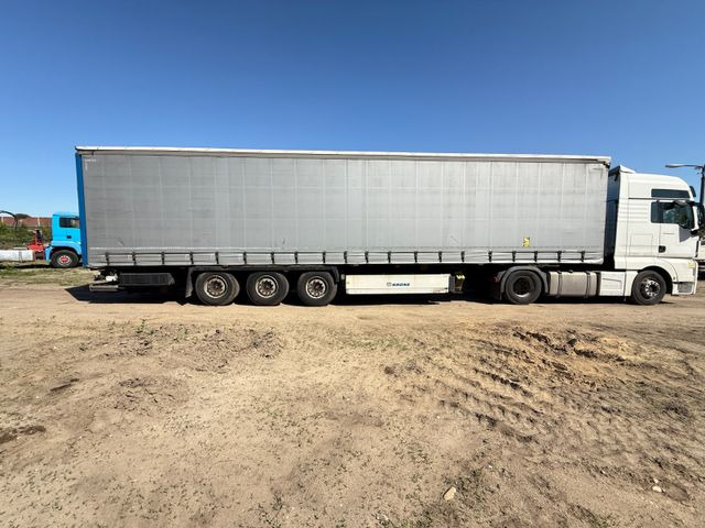 Krone SD mit Ladebordwand - Tentinė puspriekabė: foto 3 Krone SD mit Ladebordwand - Tentinė puspriekabė: foto 3