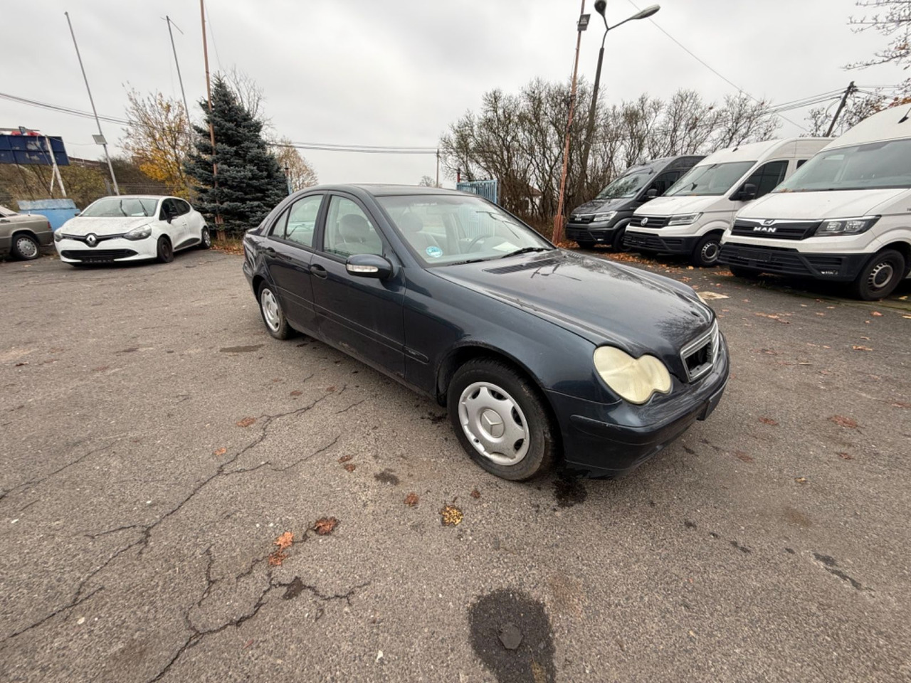 Mercedes-Benz C 180 T CLASSIC - Lengvasis automobilis: foto 2 Mercedes-Benz C 180 T CLASSIC - Lengvasis automobilis: foto 2