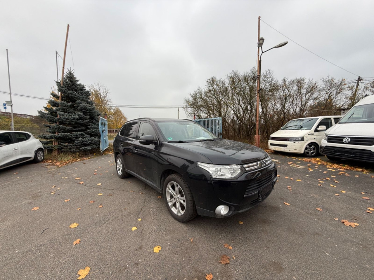 Mitsubishi Outlander 4X4 Allrad ClearTec Instyle - Visureigis: foto 2 Mitsubishi Outlander 4X4 Allrad ClearTec Instyle - Visureigis: foto 2