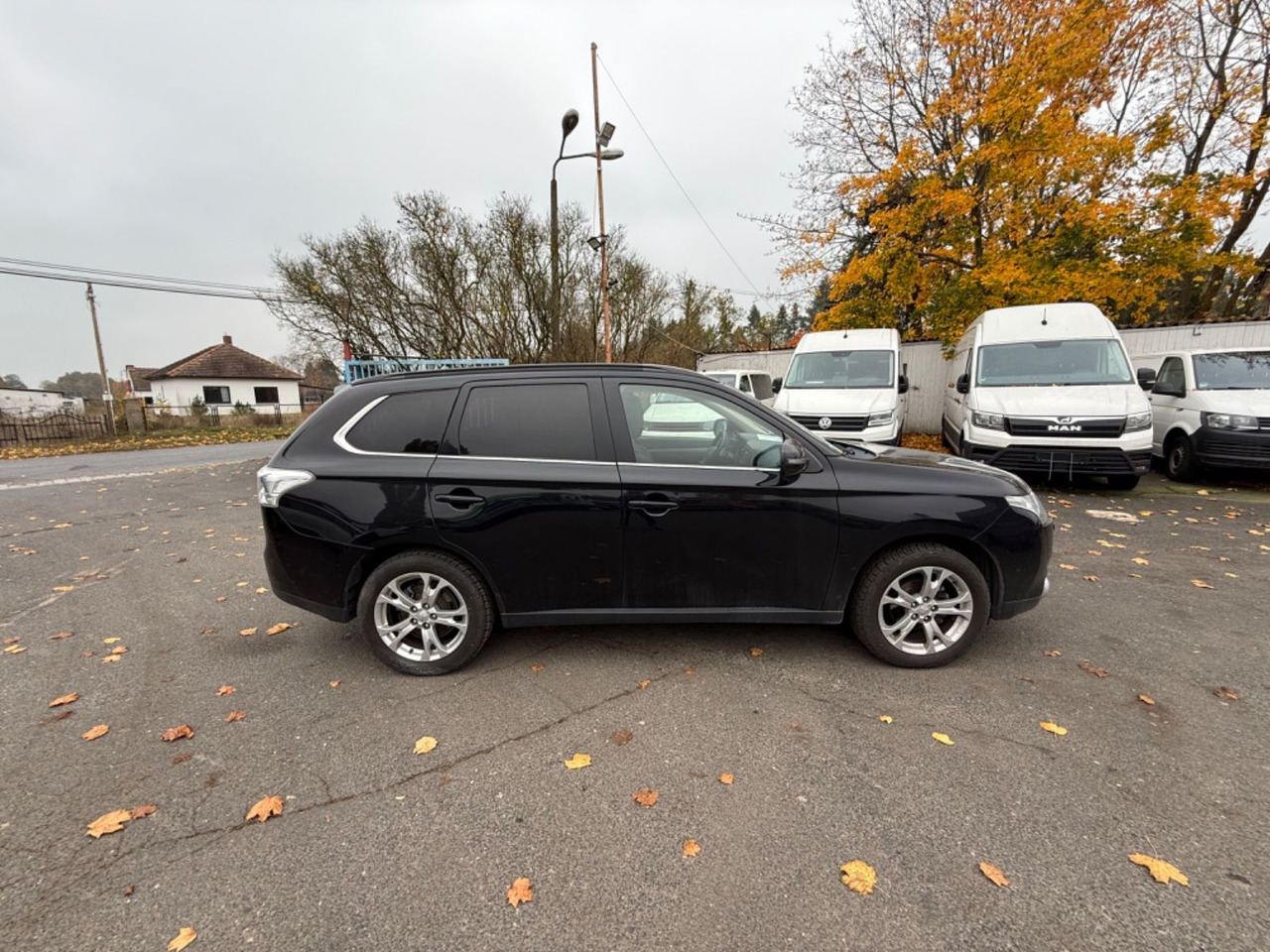 Mitsubishi Outlander 4X4 Allrad ClearTec Instyle - Visureigis: foto 3 Mitsubishi Outlander 4X4 Allrad ClearTec Instyle - Visureigis: foto 3