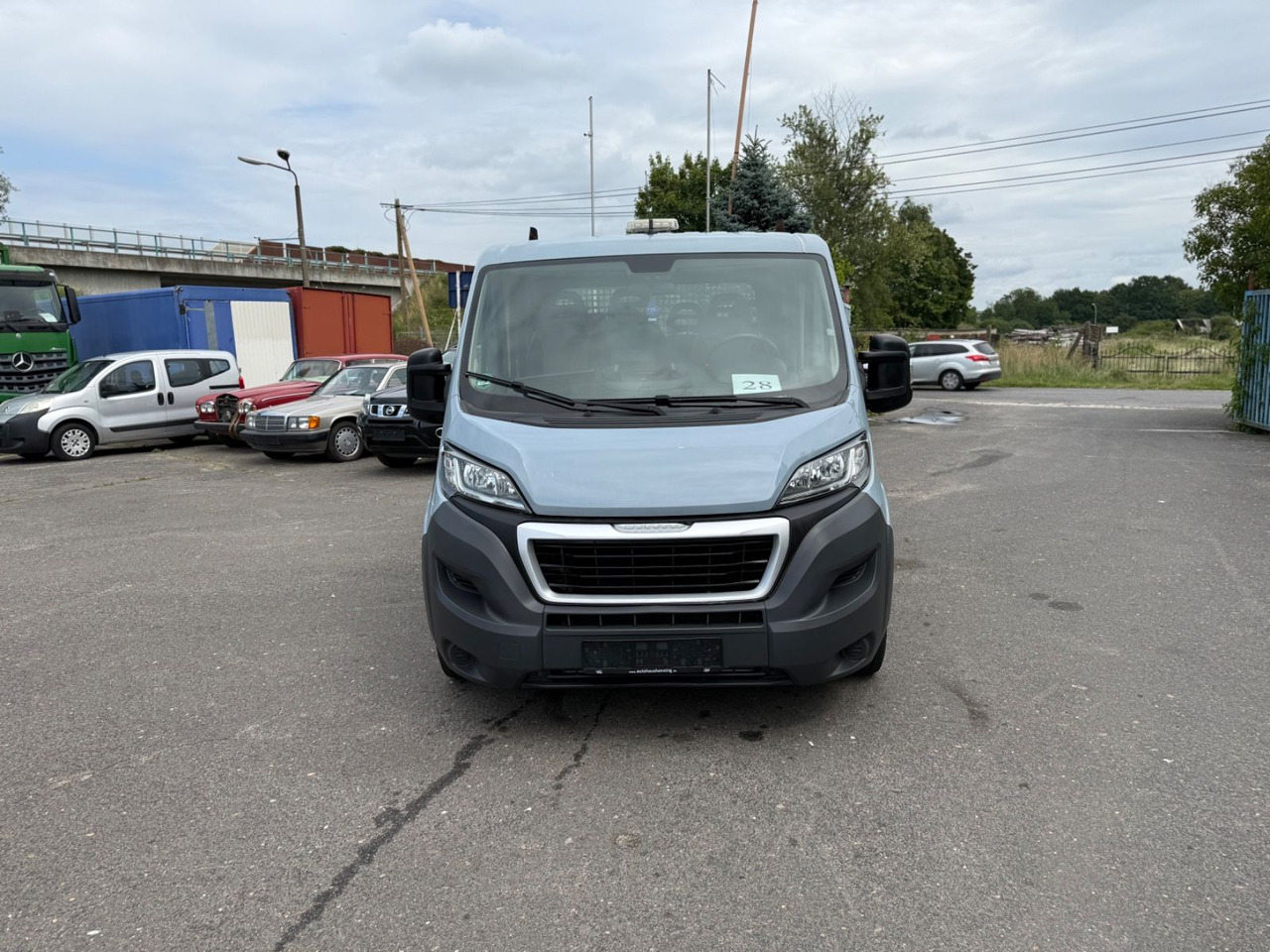 Peugeot Boxer Pritsche Doka. 333 L2 BlueHDi 110 - Bortinis automobilis: foto 1 Peugeot Boxer Pritsche Doka. 333 L2 BlueHDi 110 - Bortinis automobilis: foto 1