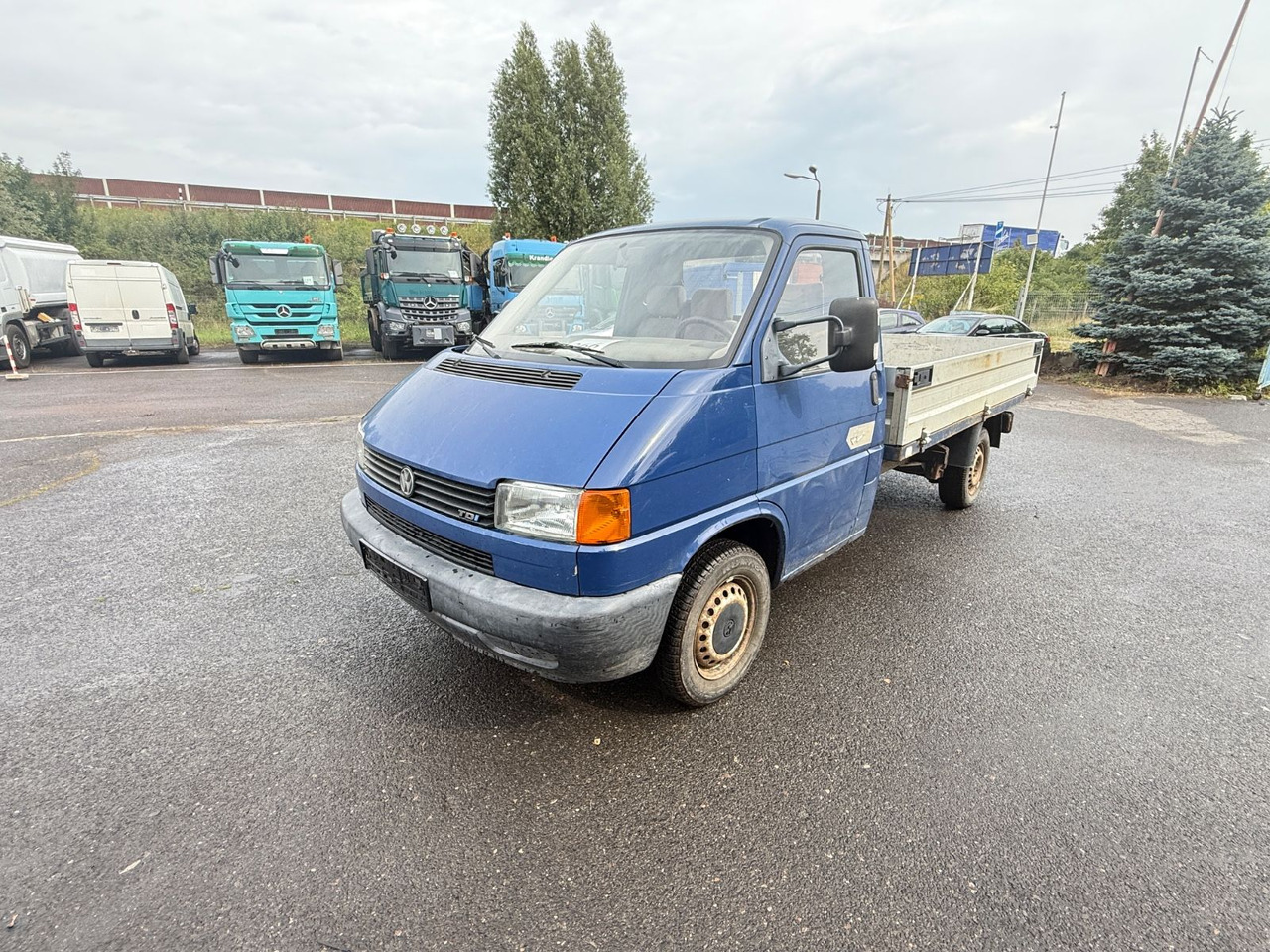Volkswagen T4 2.5 TDI - Bortinis automobilis: foto 3 Volkswagen T4 2.5 TDI - Bortinis automobilis: foto 3