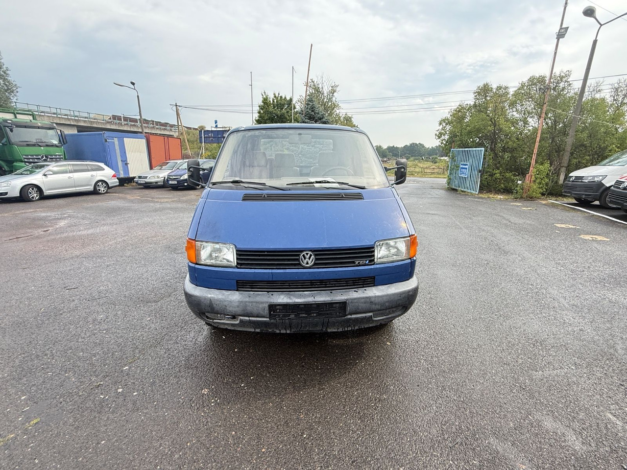 Volkswagen T4 2.5 TDI - Bortinis automobilis: foto 1 Volkswagen T4 2.5 TDI - Bortinis automobilis: foto 1