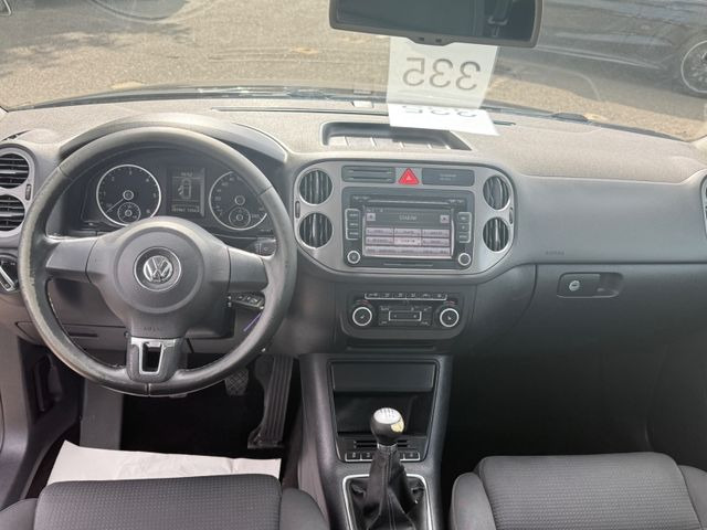 Keleivinis furgonas Volkswagen Tiguan Team BMT: foto 9