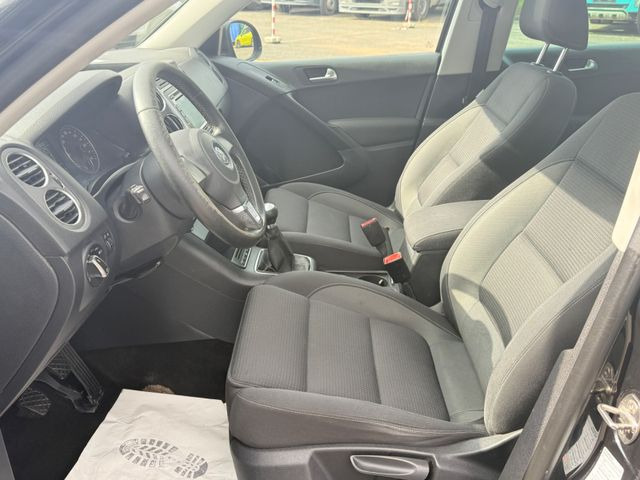 Keleivinis furgonas Volkswagen Tiguan Team BMT: foto 12