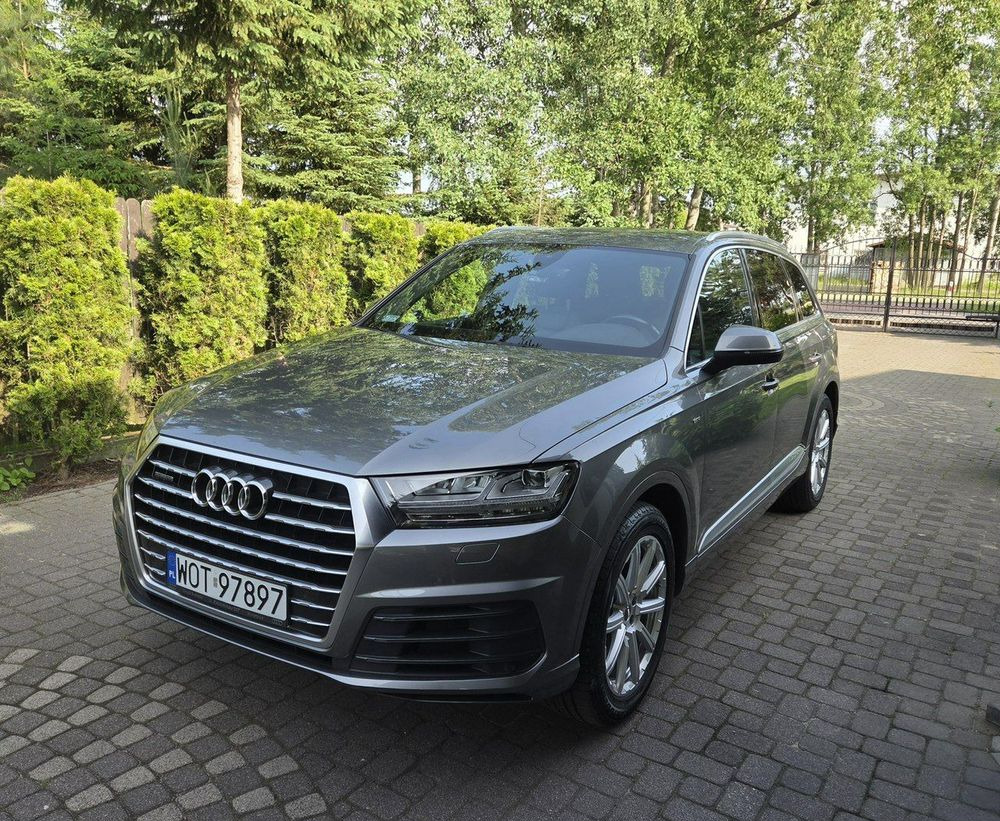 Audi Q7 - Visureigis: foto 1 Audi Q7 - Visureigis: foto 1