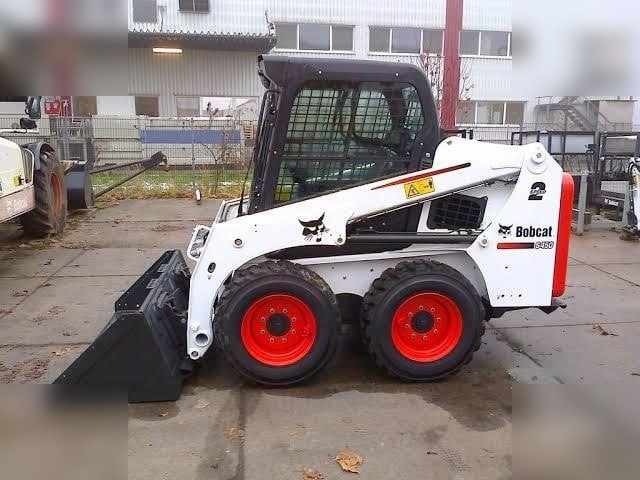 BOBCAT S450 - Mini krautuvas: foto 1 BOBCAT S450 - Mini krautuvas: foto 1