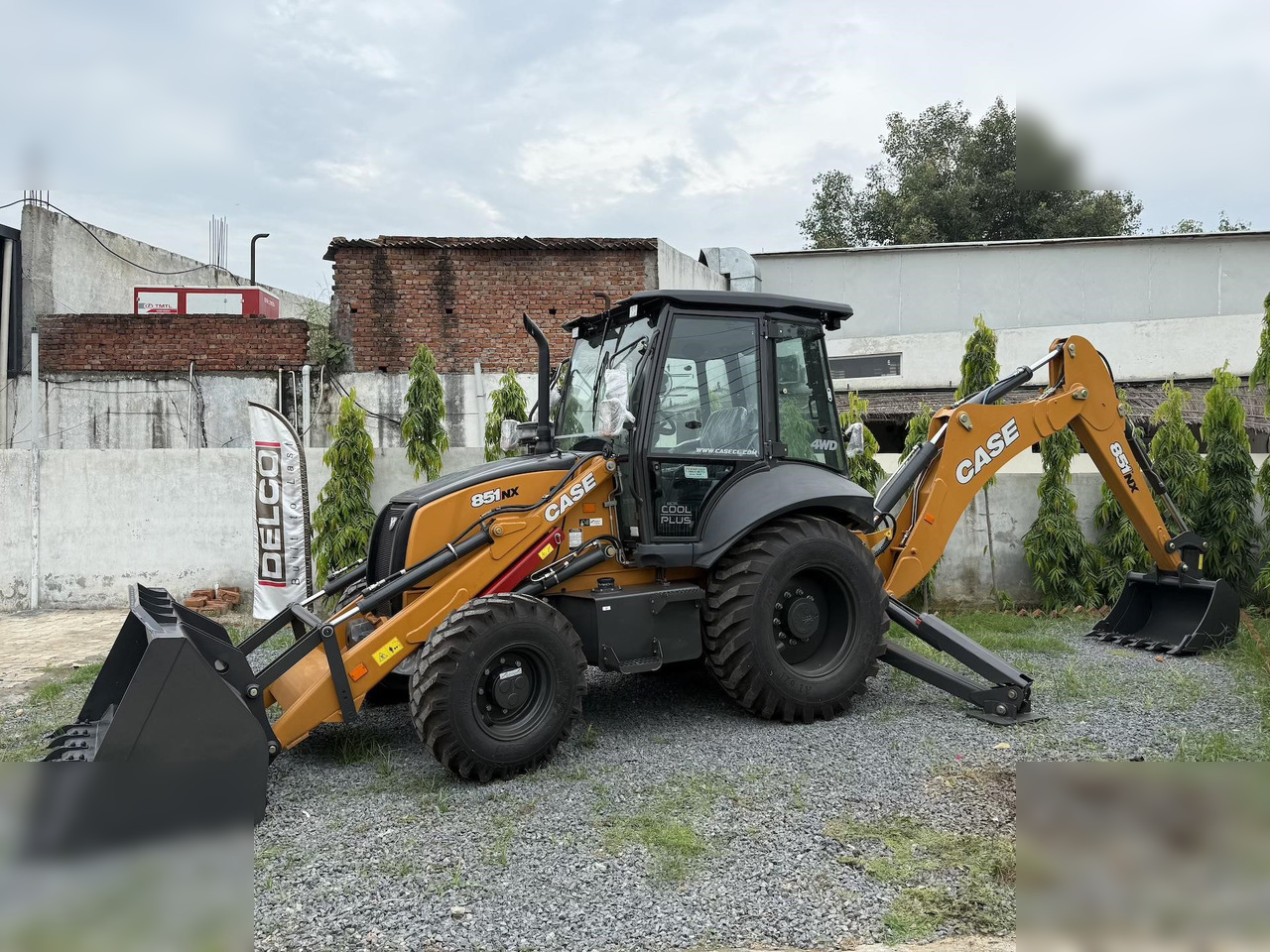 CASE 851NX CP - Ekskavatorius-krautuvas: foto 1 CASE 851NX CP - Ekskavatorius-krautuvas: foto 1