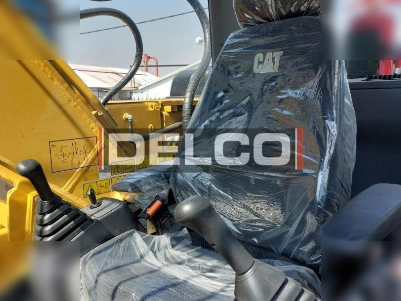 CATERPILLAR 323D3 - Vikšrinis ekskavatorius: foto 4 CATERPILLAR 323D3 - Vikšrinis ekskavatorius: foto 4