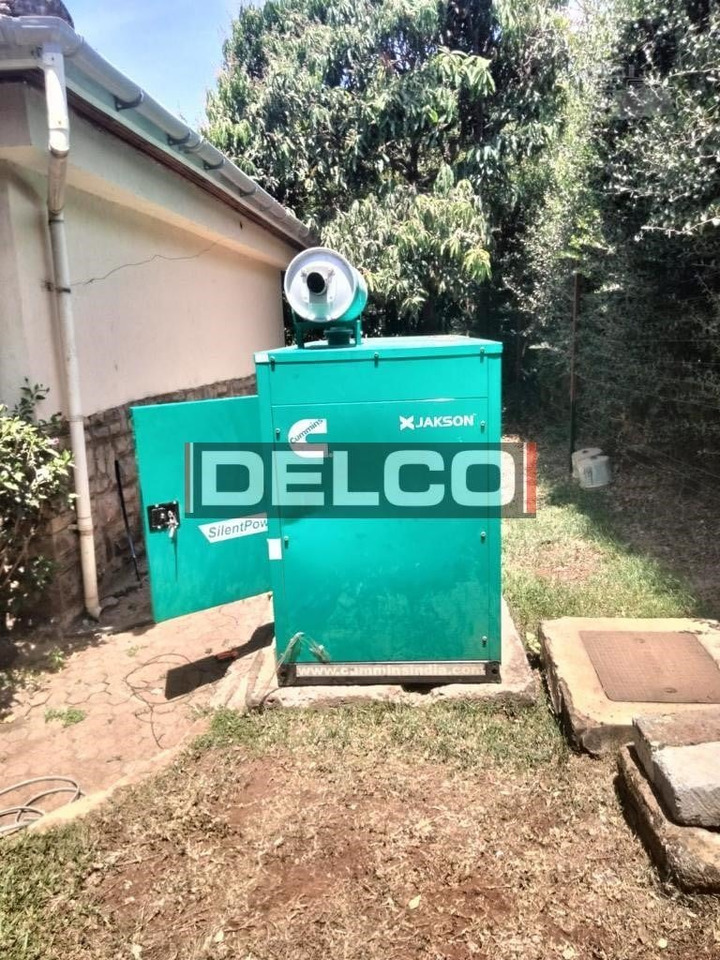 CUMMINS 62.5 KVA - Elektrinis generatorius: foto 3 CUMMINS 62.5 KVA - Elektrinis generatorius: foto 3