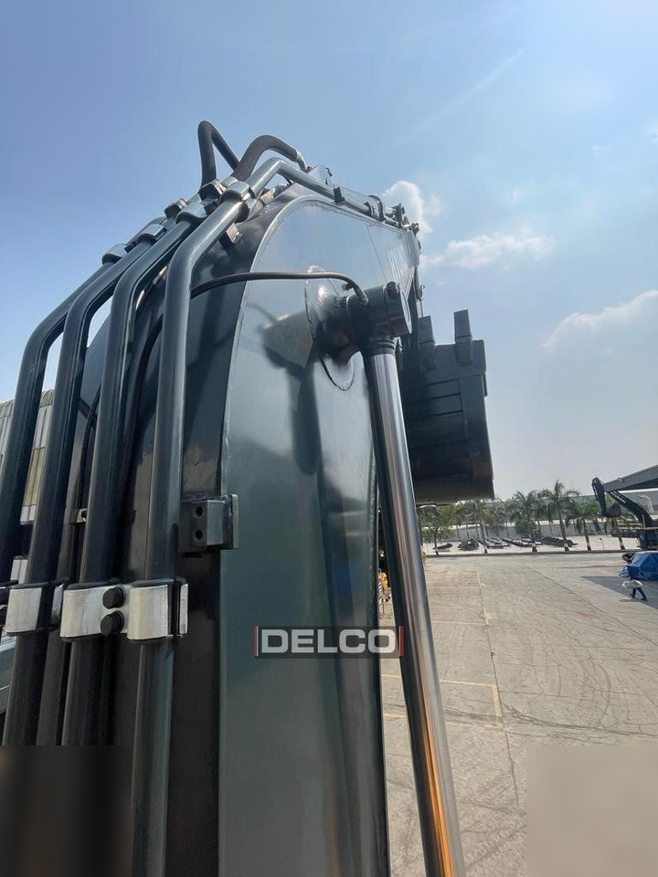 HYUNDAI ROBEX 215L SMART - Vikšrinis ekskavatorius: foto 4 HYUNDAI ROBEX 215L SMART - Vikšrinis ekskavatorius: foto 4