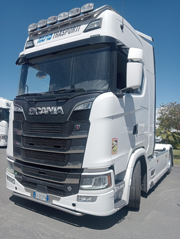 SCANIA S520 A4X2NB - Vilkikas: foto 1 SCANIA S520 A4X2NB - Vilkikas: foto 1