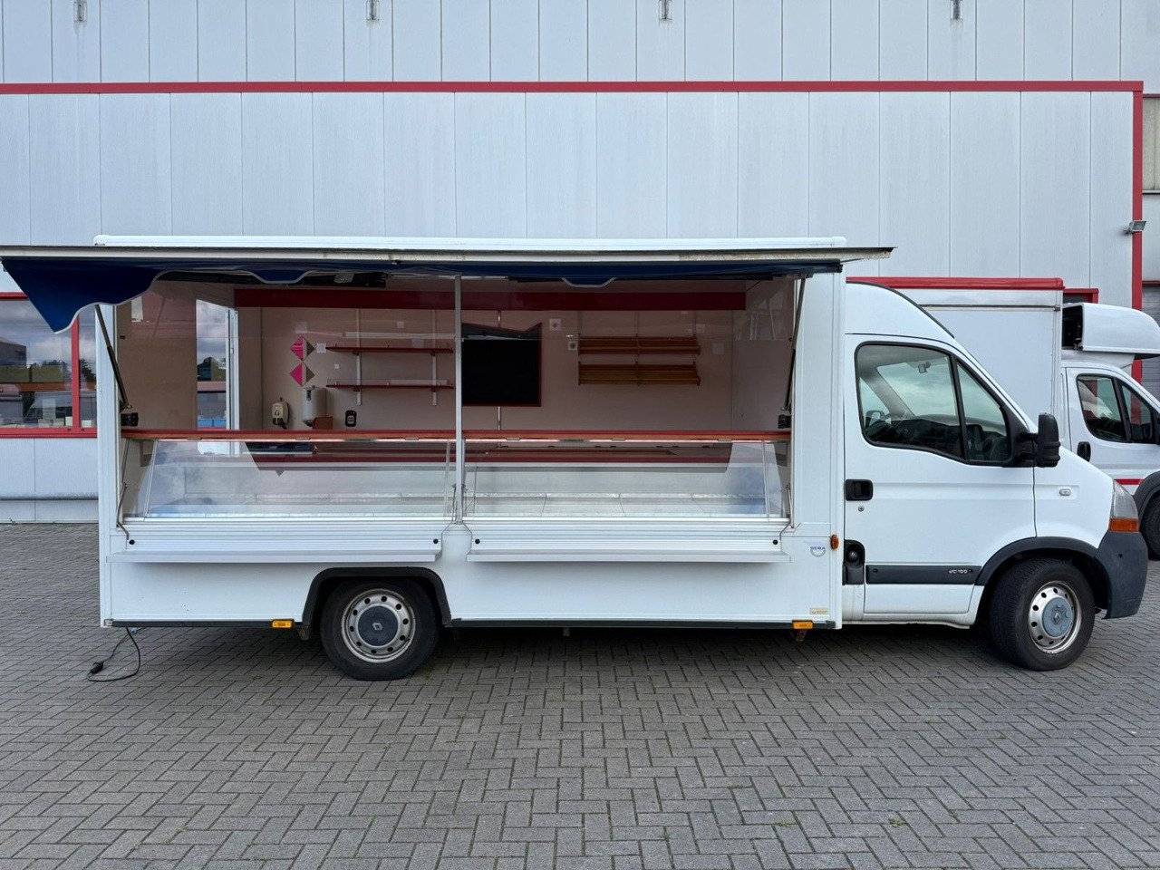 Renault Seba Borco Höhns - Autoparduotuvė: foto 2 Renault Seba Borco Höhns - Autoparduotuvė: foto 2