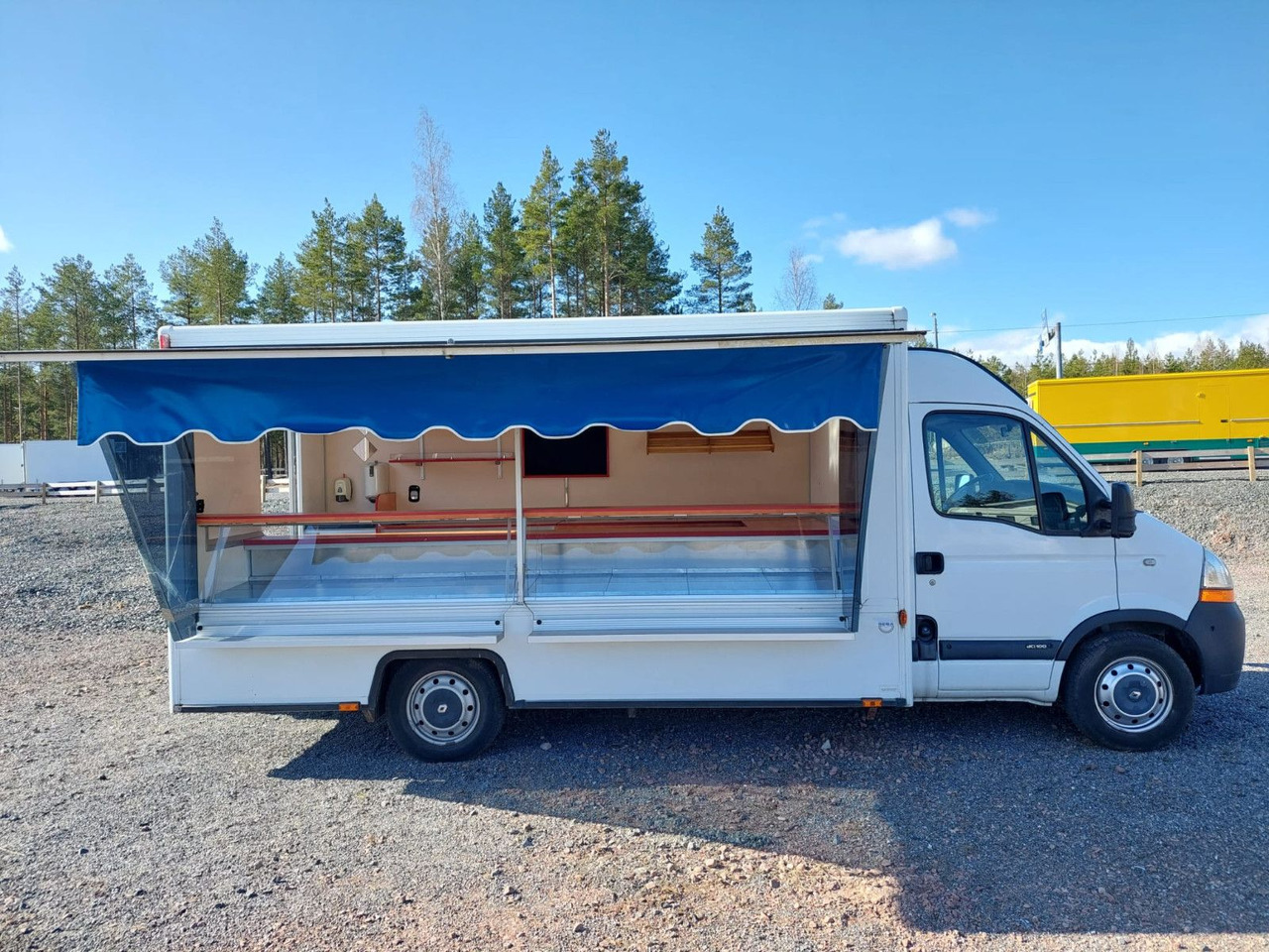 Renault Seba Borco Höhns - Autoparduotuvė: foto 1 Renault Seba Borco Höhns - Autoparduotuvė: foto 1