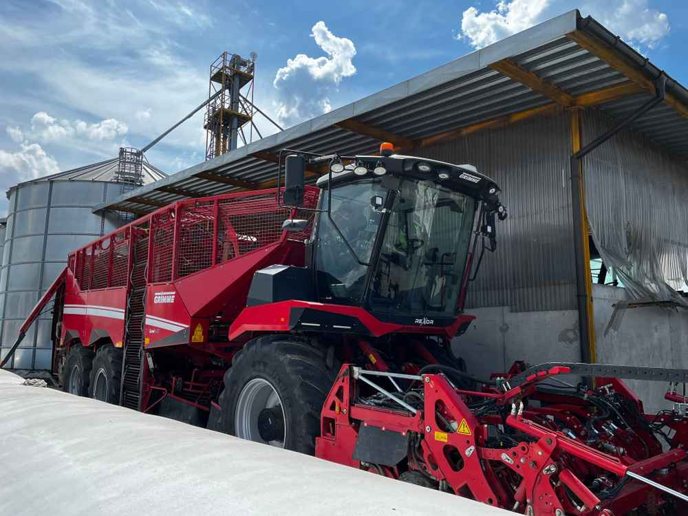 Grimme REXOR 6300 Platinum - Runkelių kombainas: foto 4 Grimme REXOR 6300 Platinum - Runkelių kombainas: foto 4