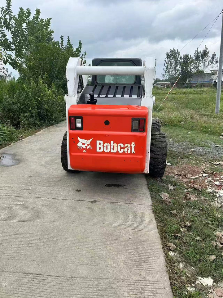 Bobcat S300 - Mini krautuvas: foto 5 Bobcat S300 - Mini krautuvas: foto 5
